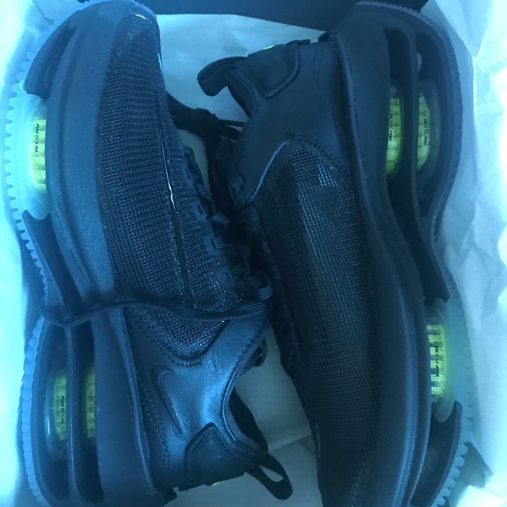 Nike zoom double stacked running shoes